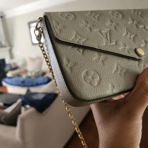 Louis Vuitton bag - Picture 3 of 13